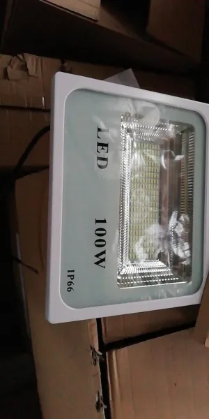 Aiko 100W Led Sport Lamp | Model : LED-GYLF100A2