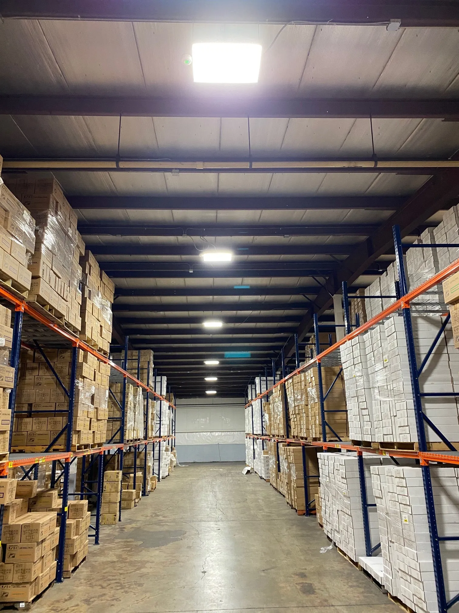 Condor Premium 2FT LED High Bay 155 Watt, 21080 Lumens, CCT Selectable 4000K/5000K, Comparable to 4 Lamp T5HO, 6 Lamp T8 or 320-400 Watt Fixture, 120-277v