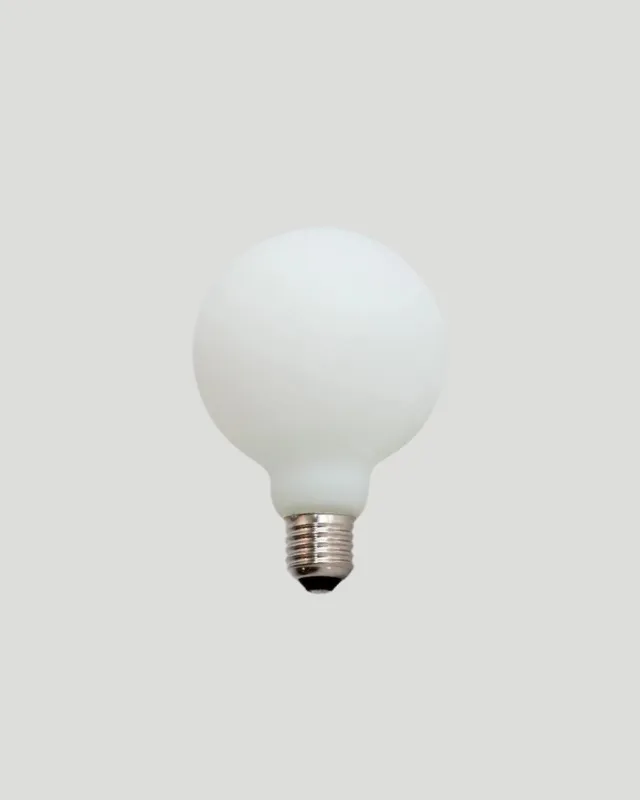 Dimmable E27 LED | G95 | 6W | 2700K