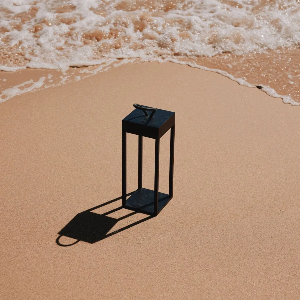 MARTIN OUTDOOR RECHARGEABLE TABLE LAMP