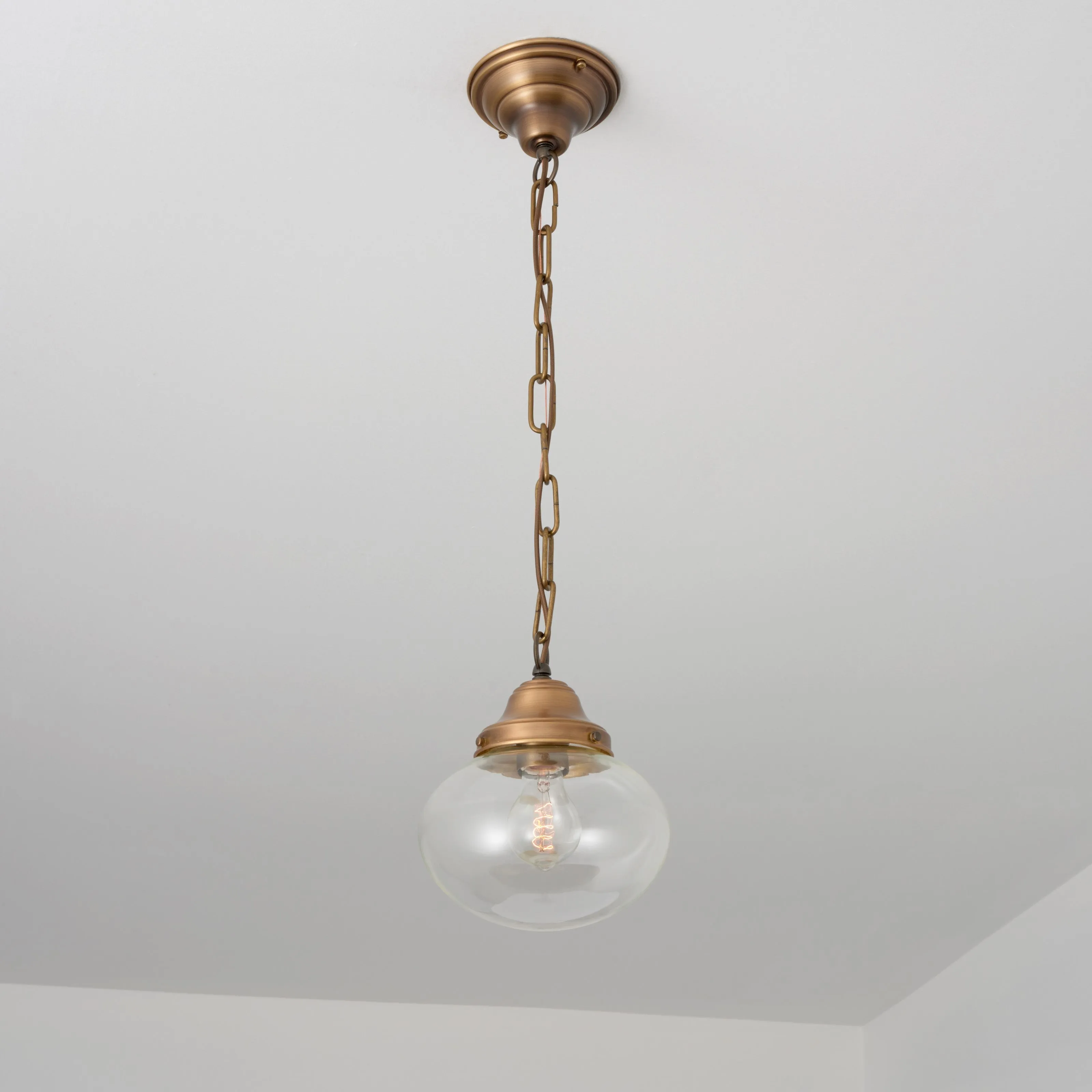 Mulberry (Clear) | Chain Hung