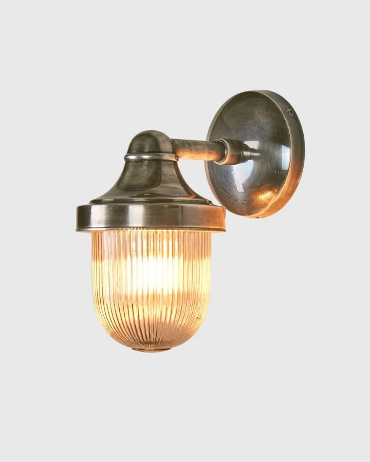 Outdoor Classic Brass Wall Light