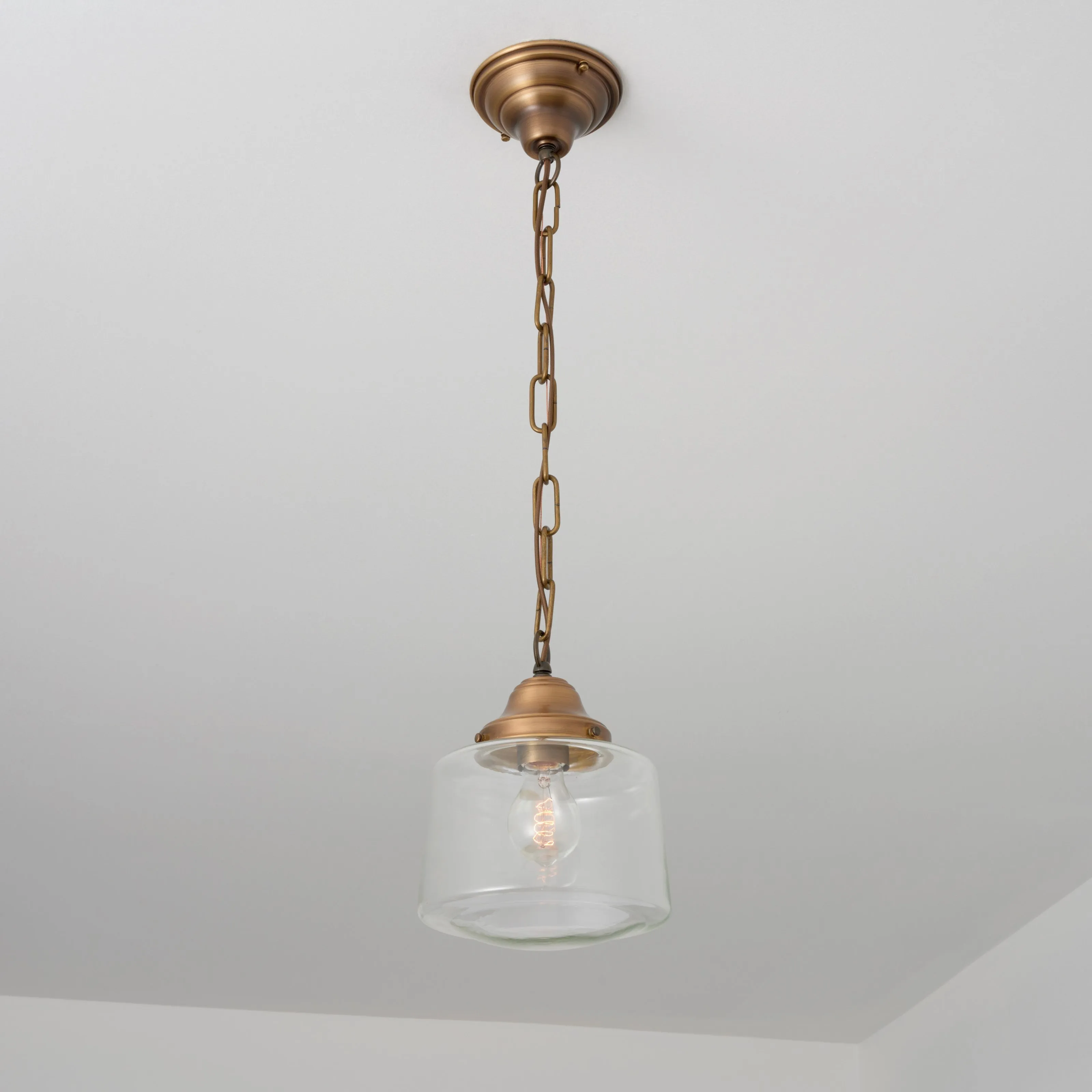 Rockford (Clear) | Chain Hung